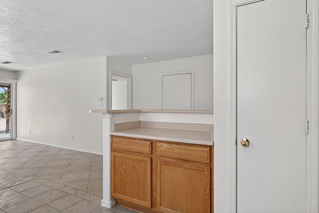6831 Sirocco Place NW, Albuquerque, NM 87114