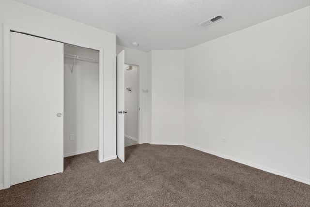 6831 Sirocco Place NW, Albuquerque, NM 87114