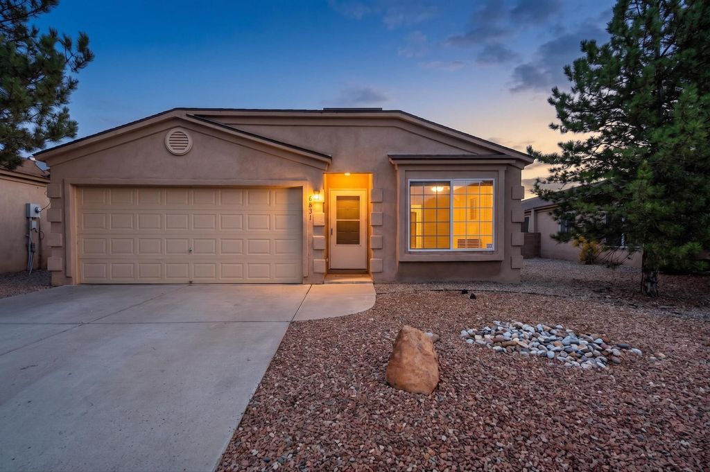 6831 Sirocco Place NW, Albuquerque, NM 87114