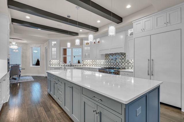 1065 Stockett Dr, Nashville, TN 37221