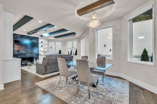 1065 Stockett Dr, Nashville, TN 37221