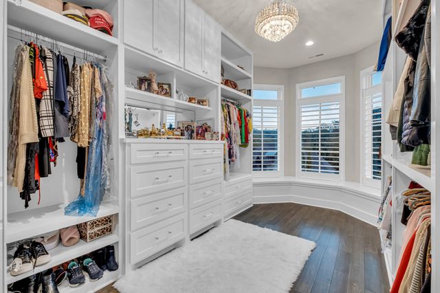 1065 Stockett Dr, Nashville, TN 37221