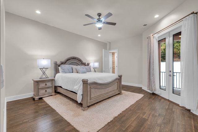 1065 Stockett Dr, Nashville, TN 37221