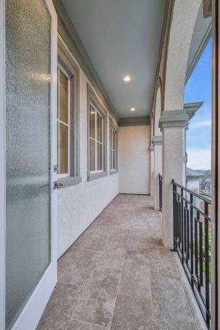 1065 Stockett Dr, Nashville, TN 37221