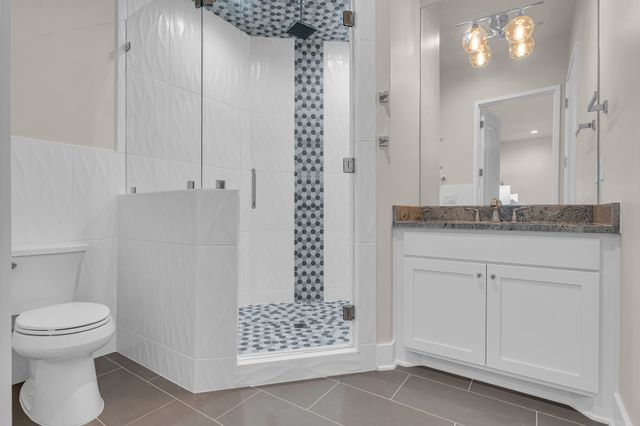 1065 Stockett Dr, Nashville, TN 37221