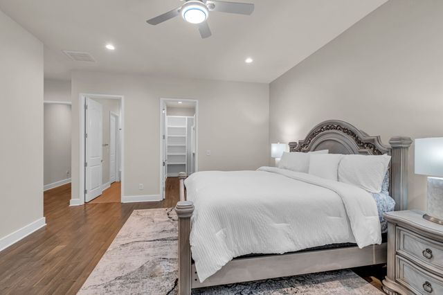 1065 Stockett Dr, Nashville, TN 37221