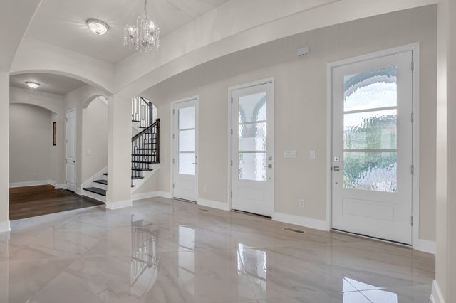 1065 Stockett Dr, Nashville, TN 37221