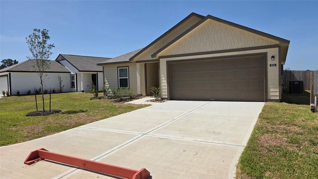 10481 Sugar Mill Dr, Conroe, TX 77306