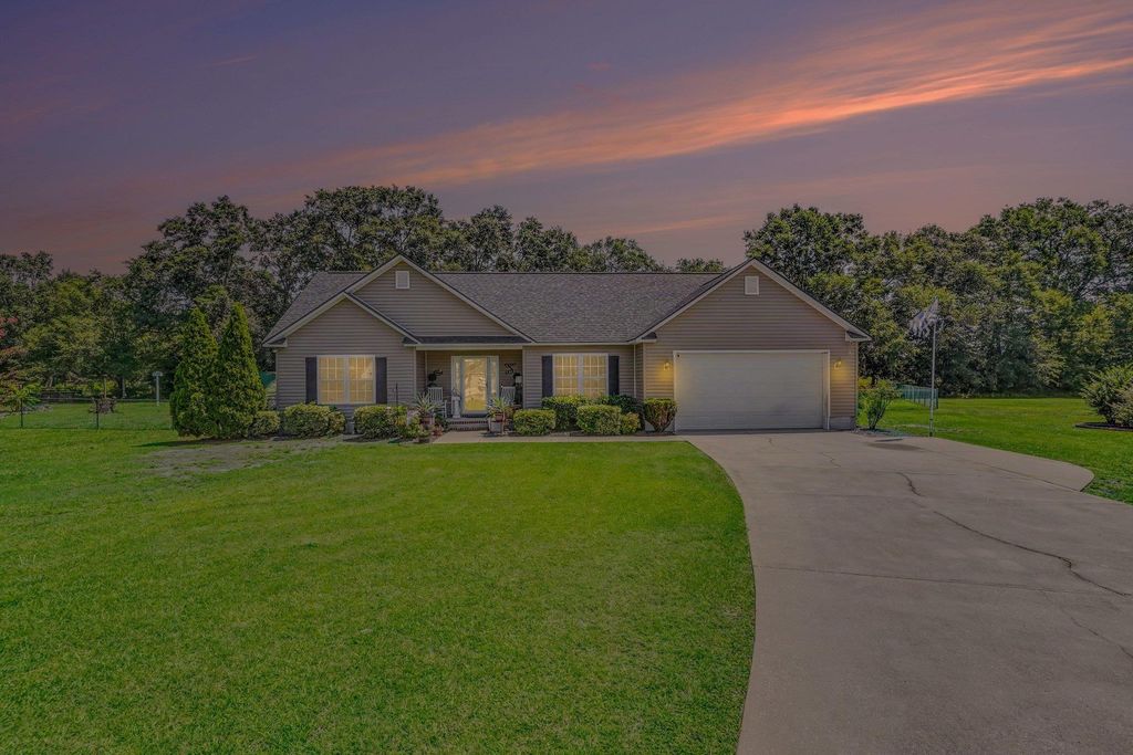 321 Corinne Ln., Conway, SC 29526