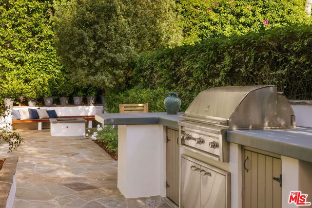 456 N Bundy Drive, Los Angeles, CA 90049