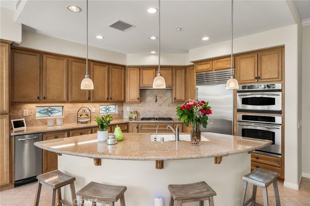 4001 Balmoral, Yorba Linda, CA 92886