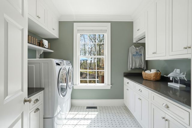 21 Chadbourne Road, Lexington, MA 02421