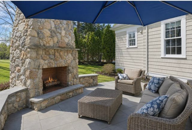 21 Chadbourne Road, Lexington, MA 02421