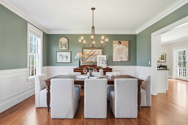 21 Chadbourne Road, Lexington, MA 02421