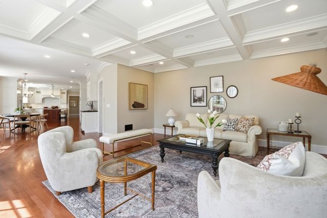 21 Chadbourne Road, Lexington, MA 02421