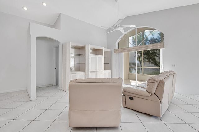 9624 Honeybell Circle, Boynton Beach, FL 33437