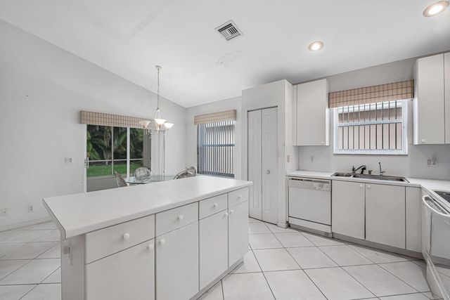 9624 Honeybell Circle, Boynton Beach, FL 33437