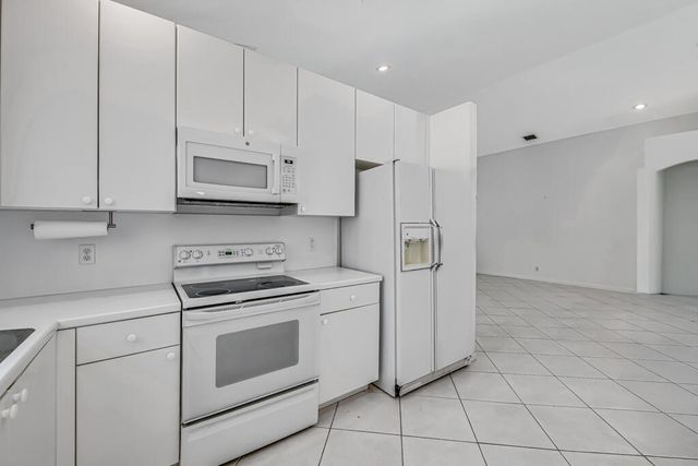 9624 Honeybell Circle, Boynton Beach, FL 33437