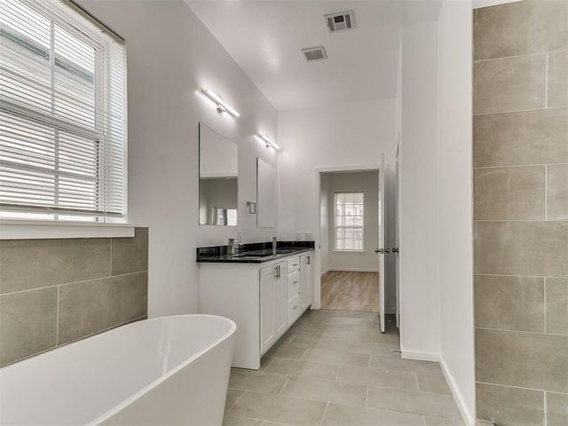 624 E Harrison Avenue, Guthrie, OK 73044