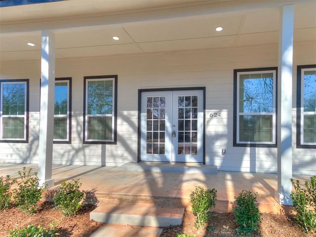 624 E Harrison Avenue, Guthrie, OK 73044