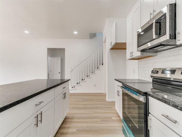 624 E Harrison Avenue, Guthrie, OK 73044