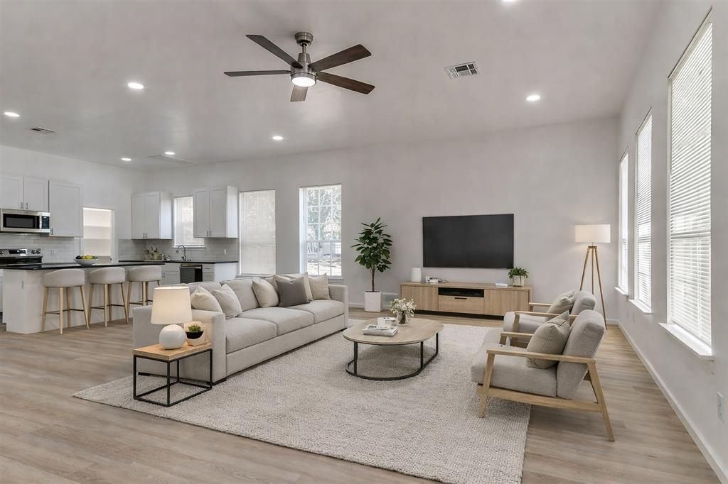 624 E Harrison Avenue, Guthrie, OK 73044