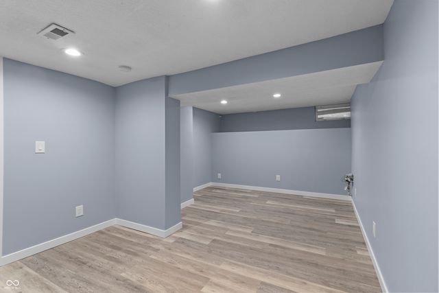 1052 W 35th Street, Indianapolis, IN 46208