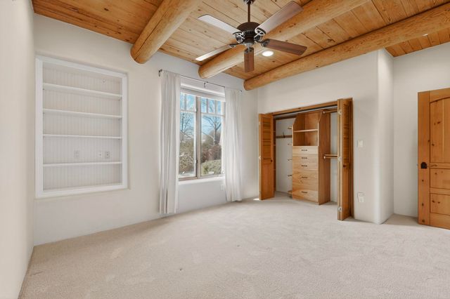 1125 Lanes End NW, Albuquerque, NM 87114