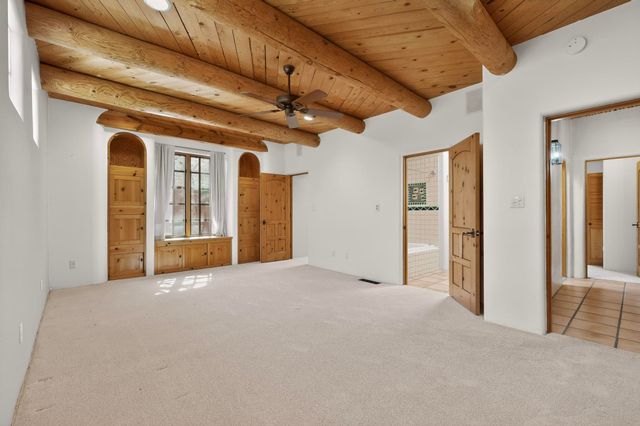 1125 Lanes End NW, Albuquerque, NM 87114