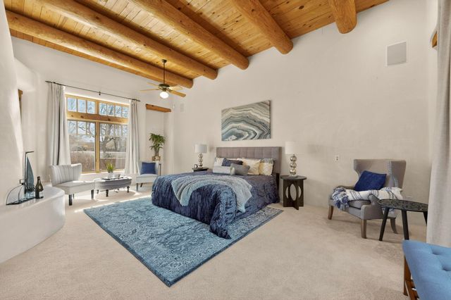 1125 Lanes End NW, Albuquerque, NM 87114