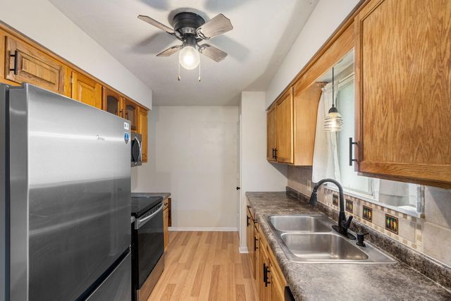 4270 E HILLCREST DR, Columbia, MO 65202