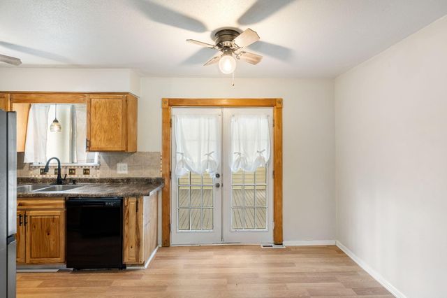 4270 E HILLCREST DR, Columbia, MO 65202