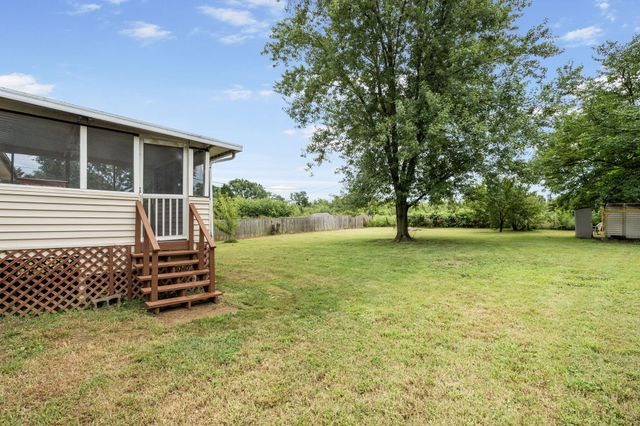 4270 E HILLCREST DR, Columbia, MO 65202