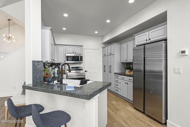 1400 Flintwood Drive, Carson City, NV 89703