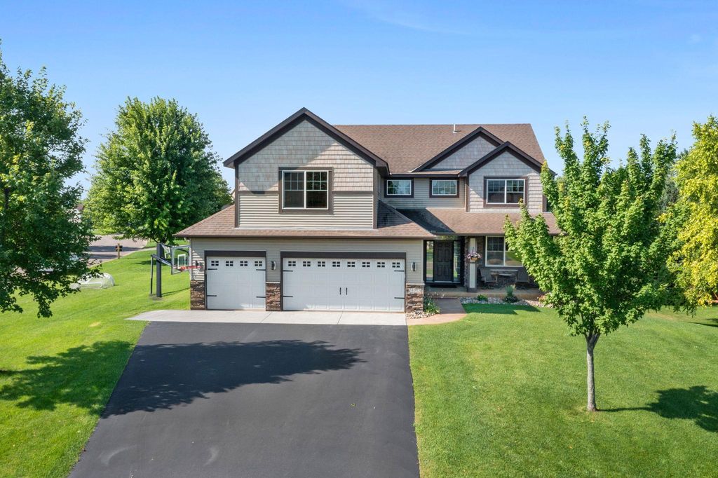 24063 135th Avenue N, Rogers, MN 55374