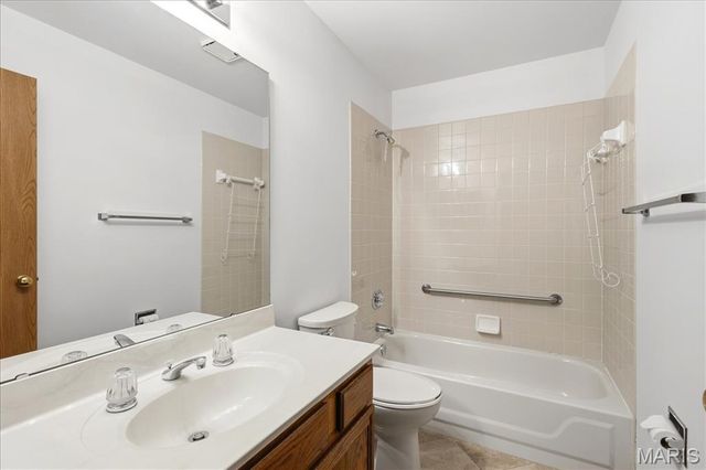 12939 Broadridge Lane, Black Jack, MO 63033