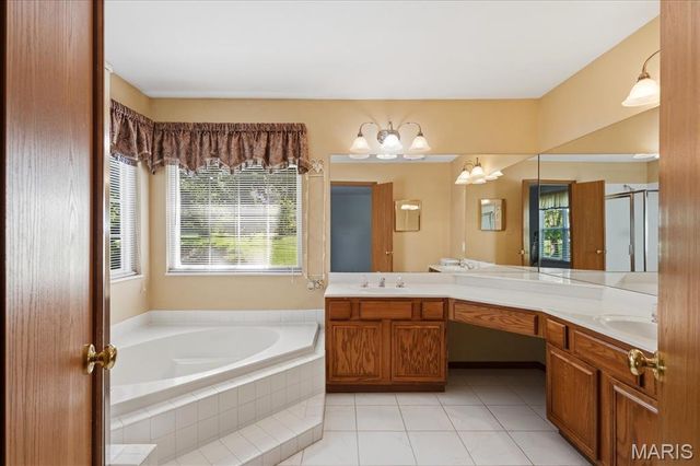 12939 Broadridge Lane, Black Jack, MO 63033