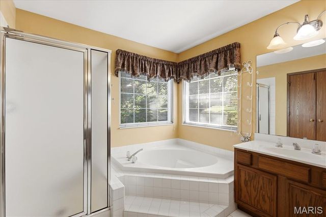 12939 Broadridge Lane, Black Jack, MO 63033