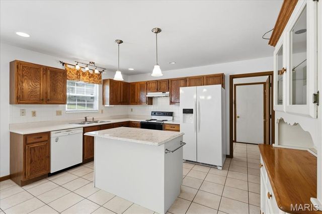 12939 Broadridge Lane, Black Jack, MO 63033
