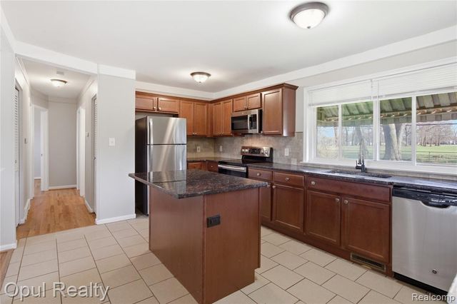 34227 Florence Street, Westland, MI 48185