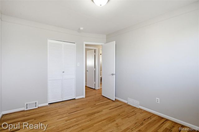 34227 Florence Street, Westland, MI 48185