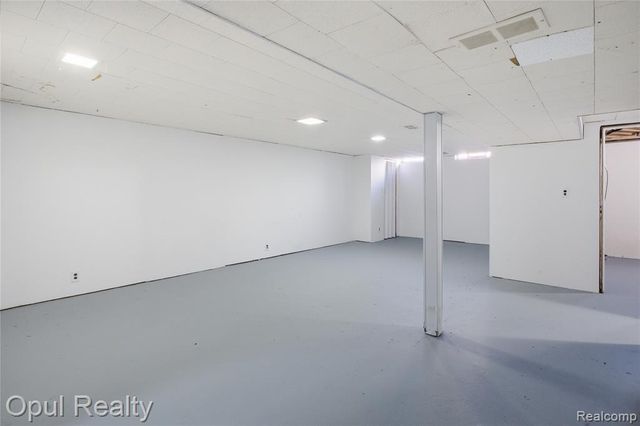 34227 Florence Street, Westland, MI 48185