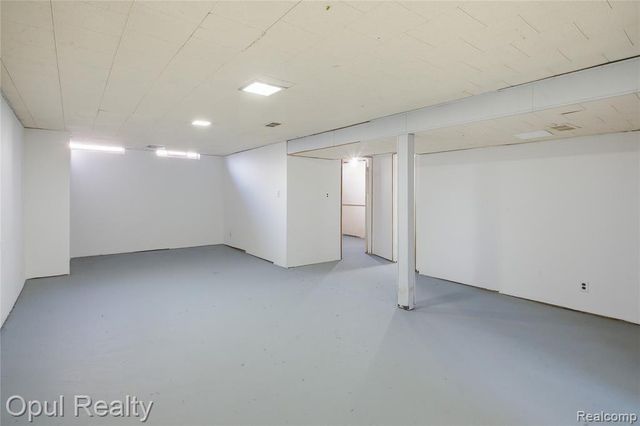 34227 Florence Street, Westland, MI 48185