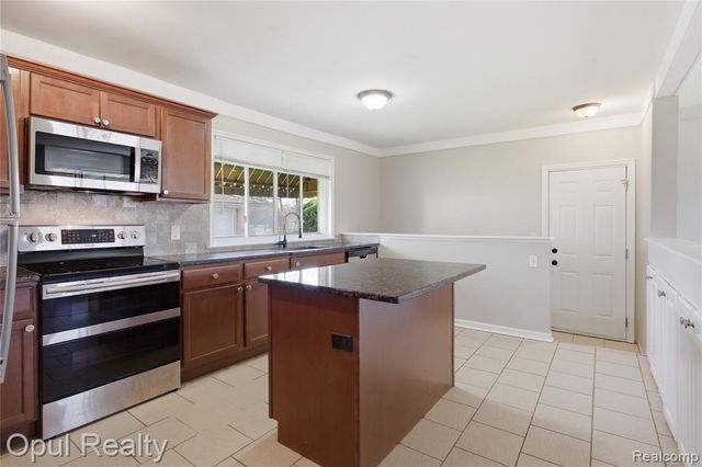 34227 Florence Street, Westland, MI 48185