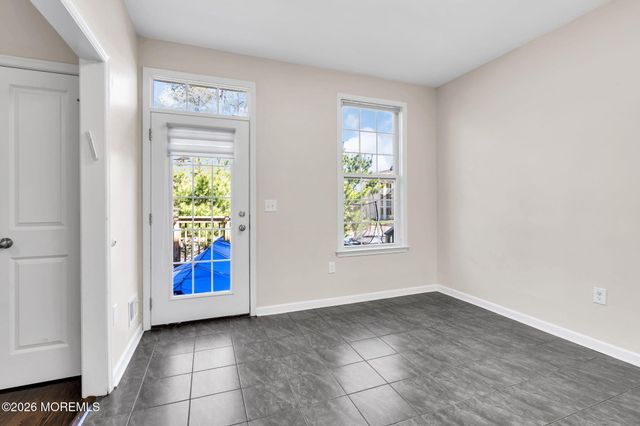 21 Prague Place, Lakewood, NJ 08701