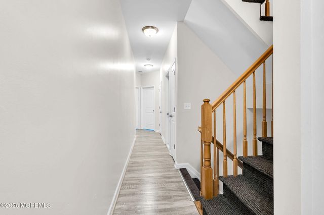 21 Prague Place, Lakewood, NJ 08701