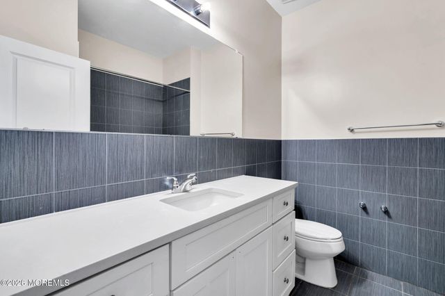 21 Prague Place, Lakewood, NJ 08701