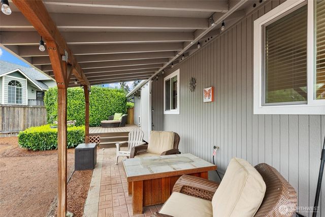 21910 SE 239th Street, Maple Valley, WA 98038