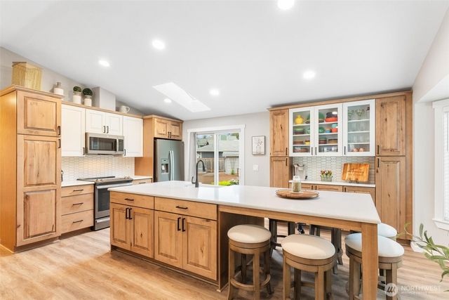 21910 SE 239th Street, Maple Valley, WA 98038