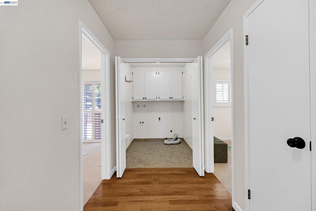21671 Shady Spring Rd, Castro Valley, CA 94546
